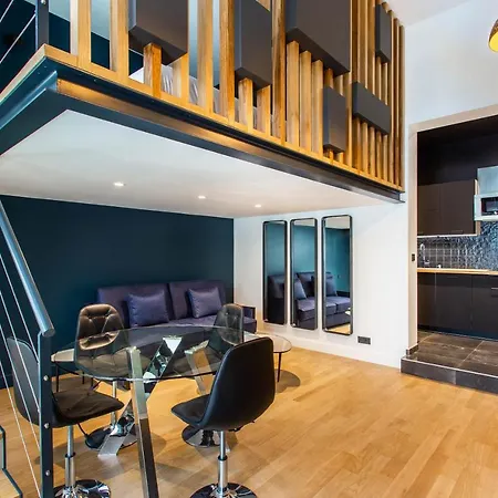 Modern For 4 People - Arc De Triomphe Appartement
